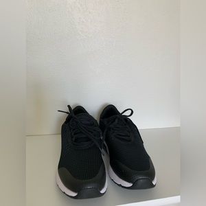 AVIA O2 AIR Women’s Athletic Shoe.